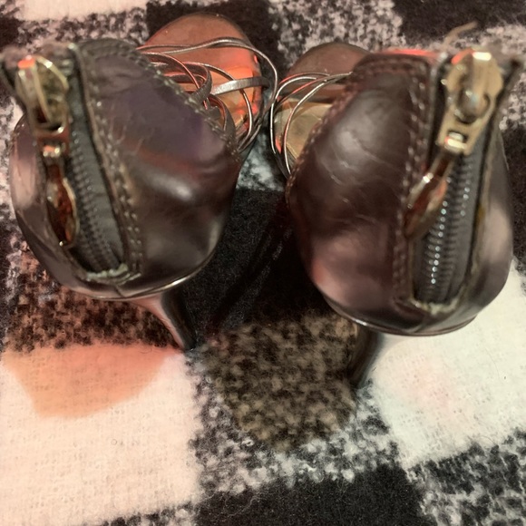 Chinese Laundry - Picture 4 of 5